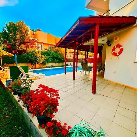Lion Dreams Villas 1 -Swimming Pool